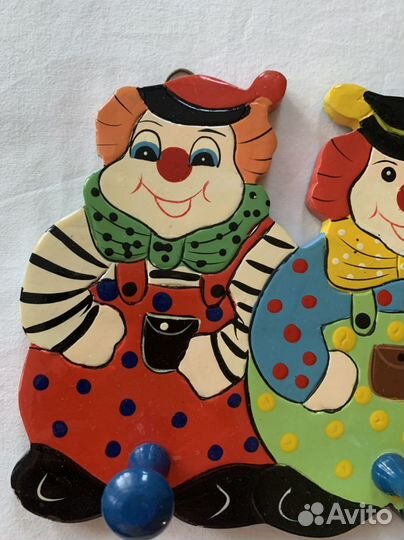 Вешалка деревянная