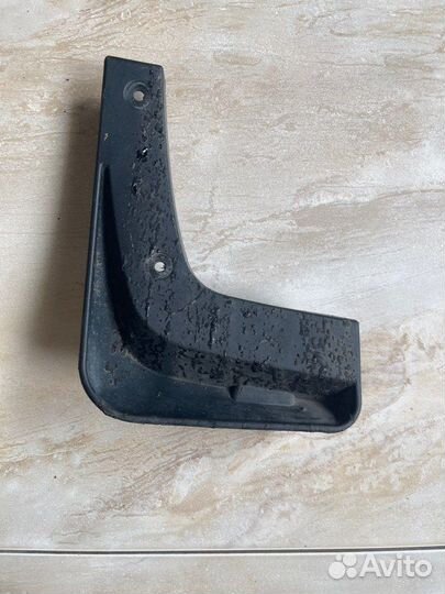 Брызговик задний правый Kia Rio 3