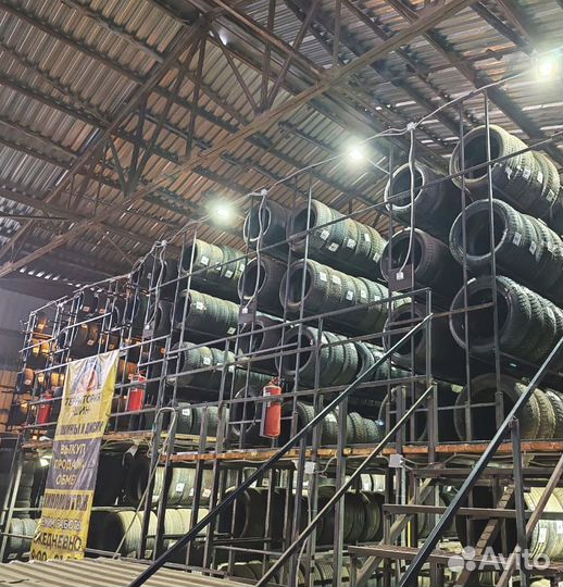 Nokian Tyres Hakkapeliitta R 215/60 R16 99S