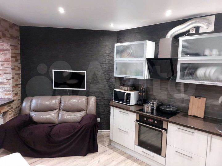 1-к. квартира, 43 м², 1/9 эт.