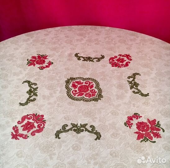 Скатерть с салфетками