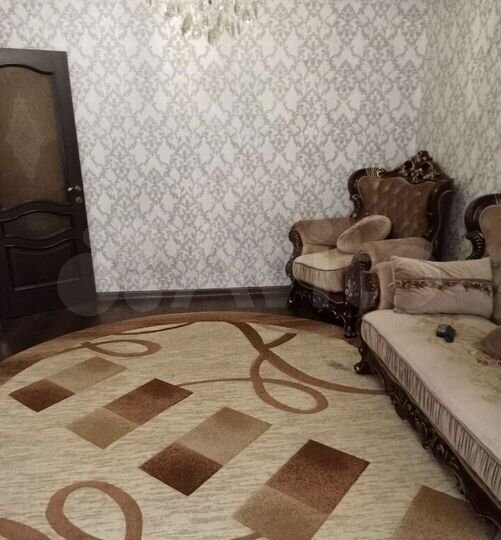 2-к. квартира, 50 м², 1/10 эт.