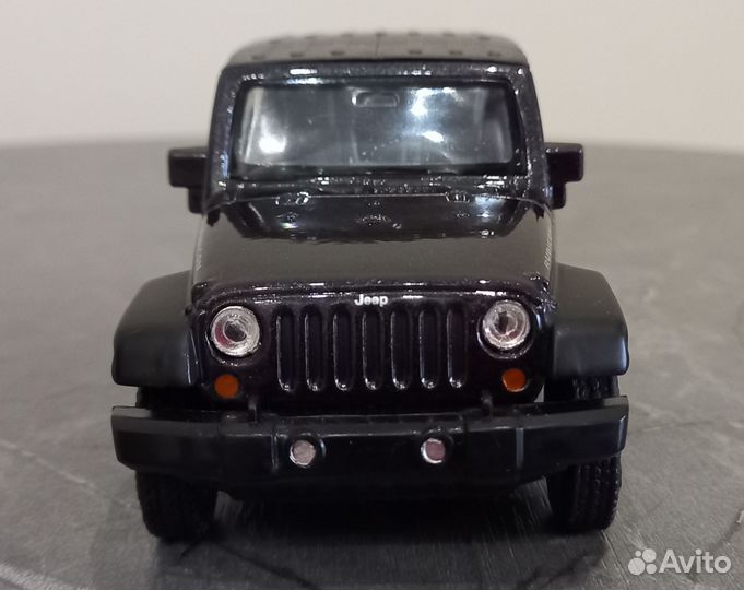 Модель автомобиля Jeep Wrangler Rubicon Welly ориг