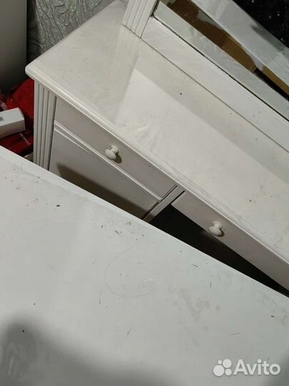 Туалетный столик