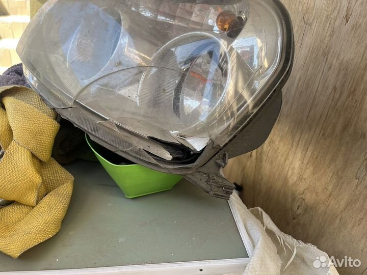 Фары на Priora