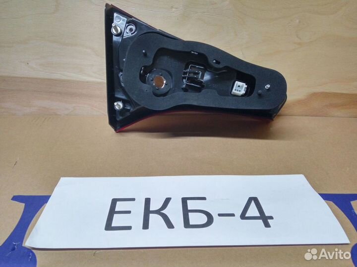 Фонарь правый Киа Оптима 924042T120 (внутренний)