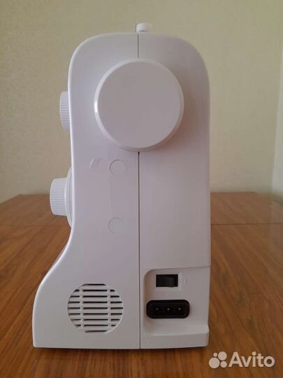 Швейная машина Singer Tradition 2273