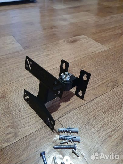 Кронштейн для телевизора поворотный