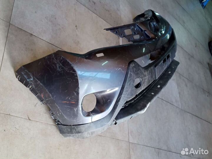 Бампер передний Toyota RAV4 40