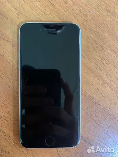 iPhone SE (2020), 128 ГБ