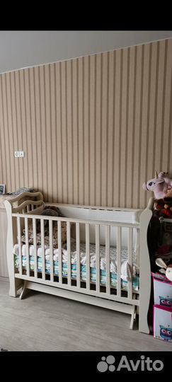 Детская кроватка