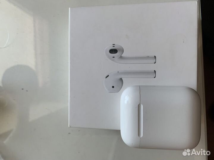Apple airpods 2