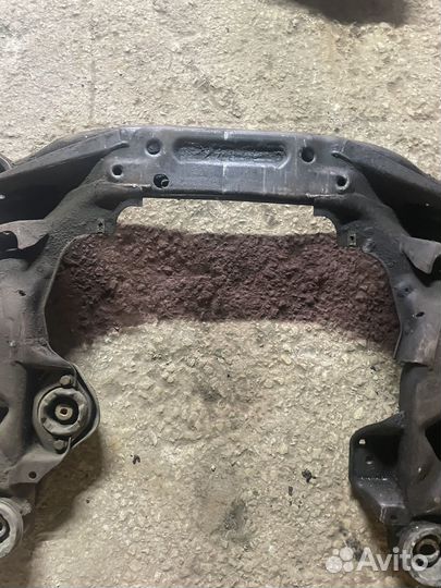 Подрамник VW Passat B5 2.3 AGZ МКПП