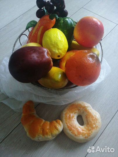 Фрукты в вазе искусственные