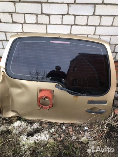 Задняя Дверь niva шевроле