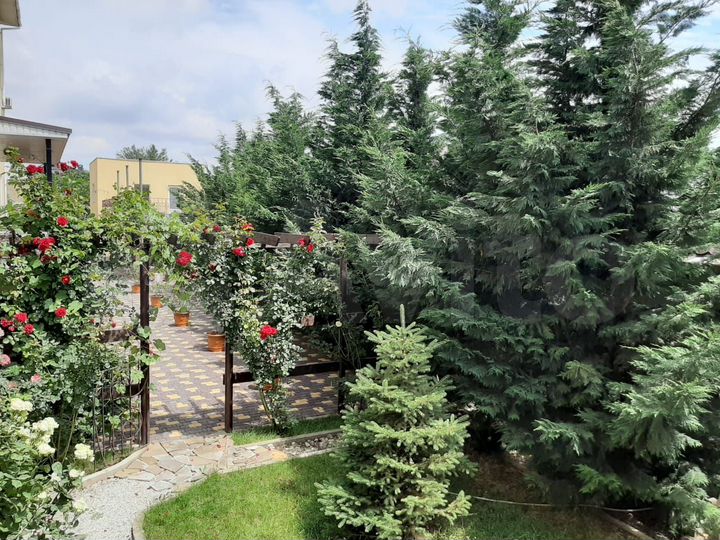 Гостиница, 1600 м²