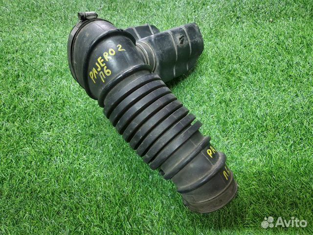 Патрубок воздушного фильтра Mitsubishi Pajero 2