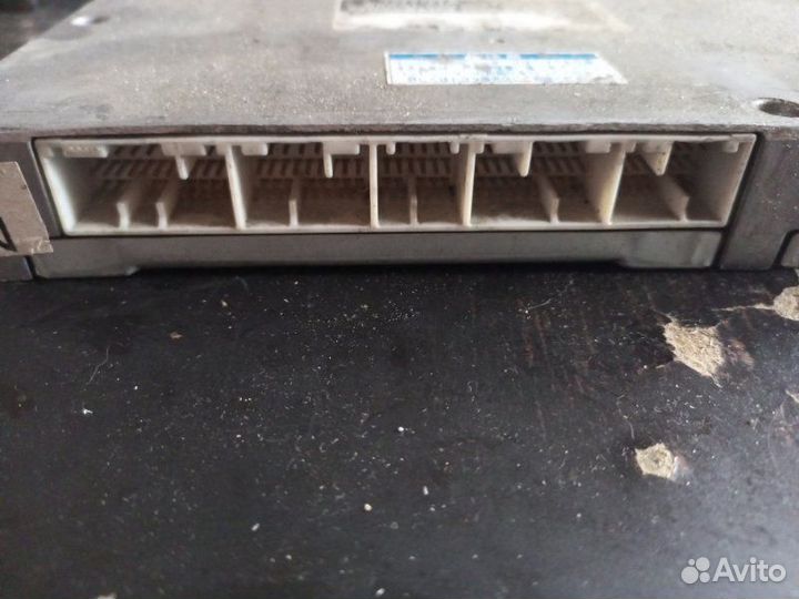 Блок управления двс Toyota Opa