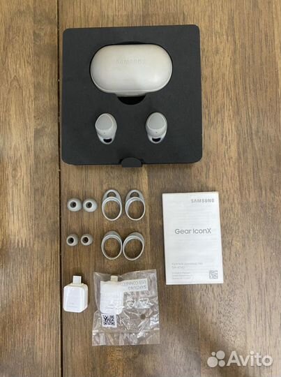 Samsung gear iconx 2018