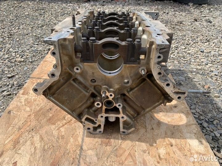 Блок двигателя Lexus Ls460 седан 1urfse 2007