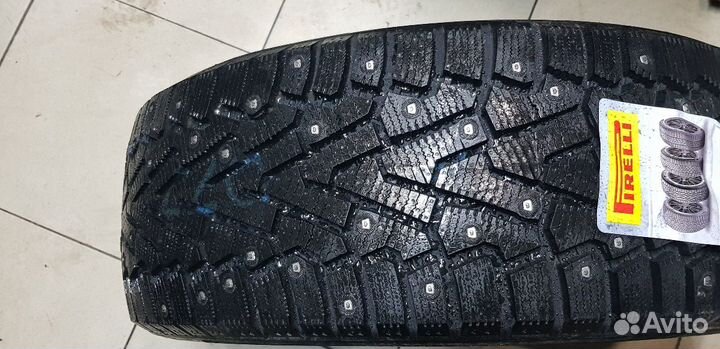 Pirelli Ice Zero 235/55 R17