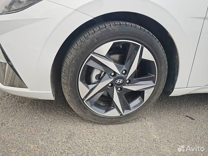 Hyundai Elantra 1.5 CVT, 2022, 14 000 км