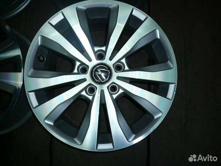 Литые оригинал Volkswagen Golf 7 Toronto R16 5x112