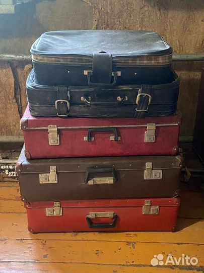 Чемоданы