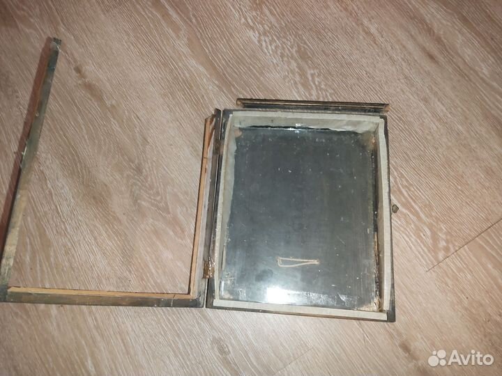 Старинный киот