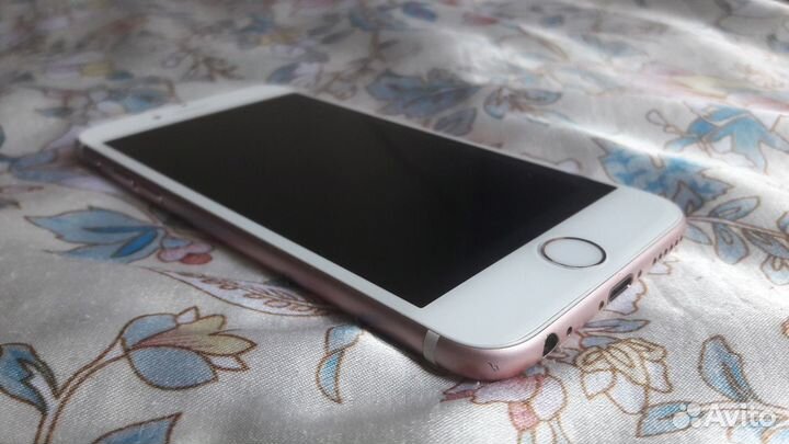Телефон iPhone 6s 64Gb (идеал)