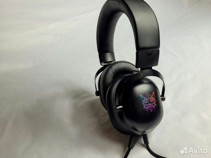 Топовые игровые наушники, с RGB подсветкой