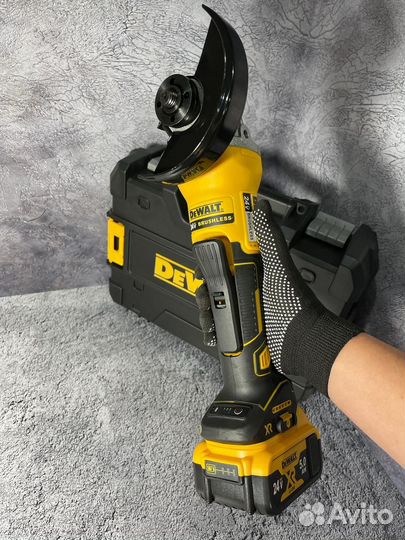 Мощная аккумуляторная болгарка Dewalt новая