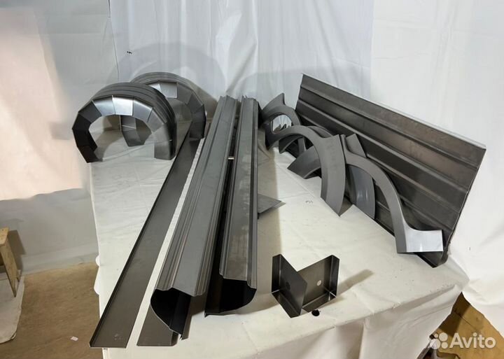 Ремонтные пороги и арки для Pontiac Таксимо