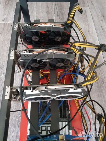 Риг на 4 видеокарты rx570-580 8gb