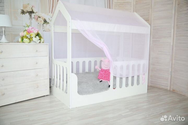 Детская кровать домик
