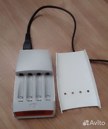 Зарядное устройство Sony