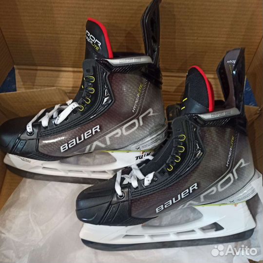 Коньки Bauer Hyperlite, Hyperlite 2