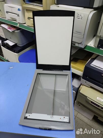 Сканер Canon lide 25