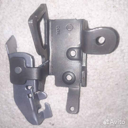 Встречая часть замка багажника ниссан альмера G15