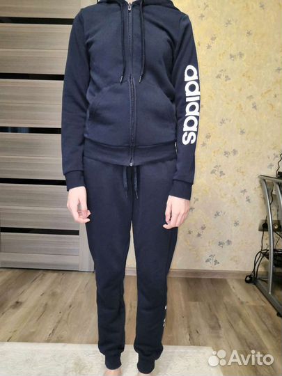 Спортивный костюм adidas р. S