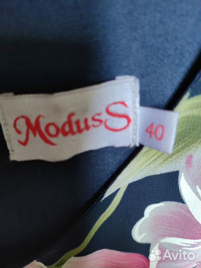 Нарядное женское платье размер 44-46