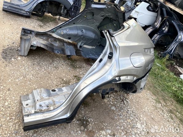 Задняя левая четверть Лексус нх 200 300