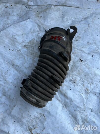 Патрубок воздушного фильтра Chevrolet Blazer (S15)