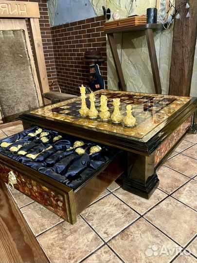 Шахматы ручной работы из Янтаря