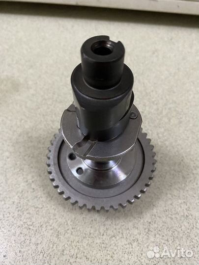 Распредвал в сборе
