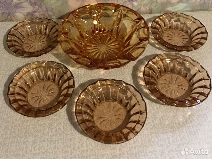 Вазочка для варенья, ягод с розетками. Винтаж СССР