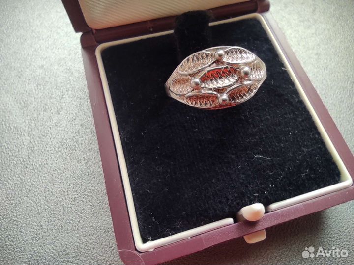 Серебряное кольцо