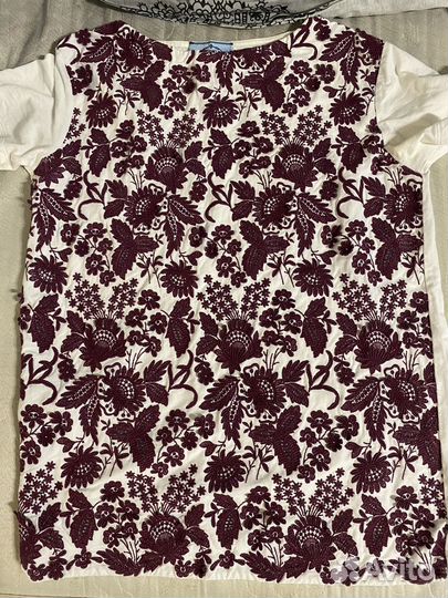 Футболка prada