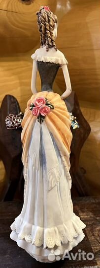 Статуэтка девушка