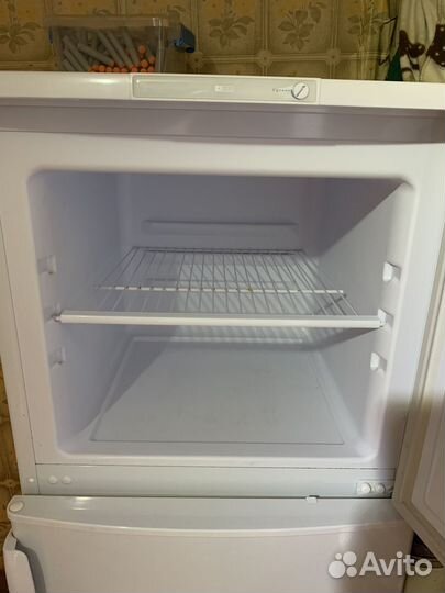 Холодильник бирюса